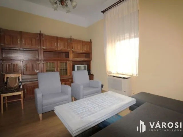 Eladó lakás Enying 74 nm