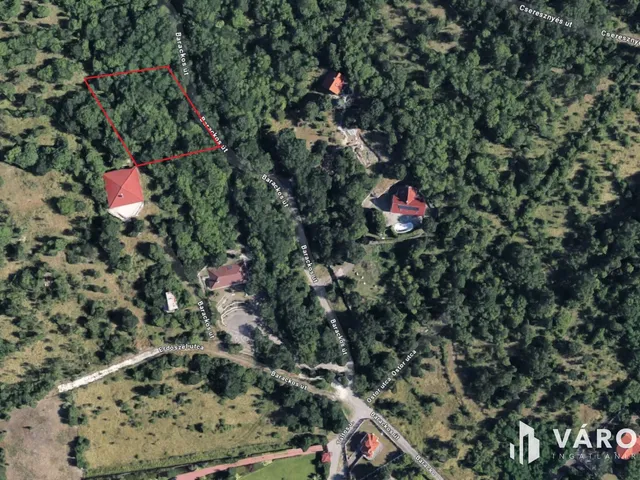 Eladó telek Szentendre 2125 nm