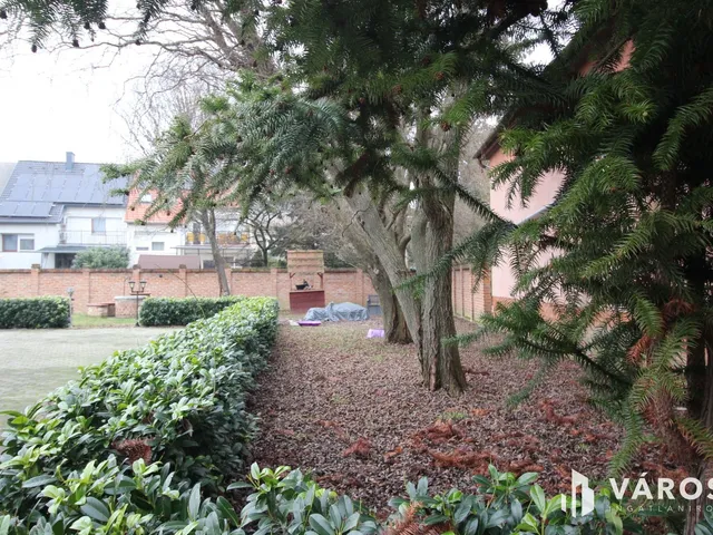 Eladó kereskedelmi és ipari ingatlan Sárvár 1000 nm