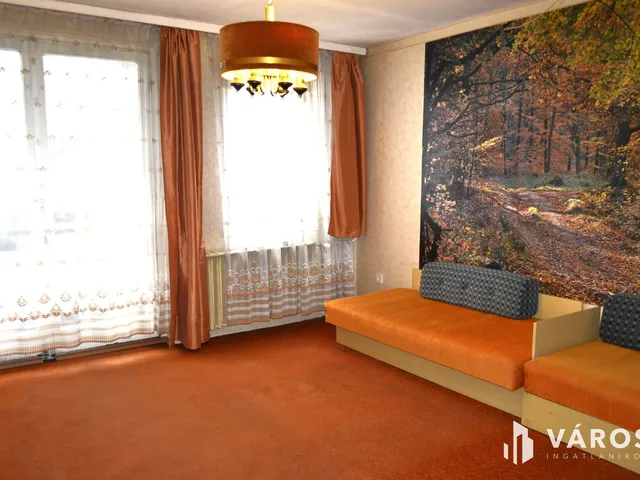 Eladó lakás Veszprém, Jutasi úti lakótelep 80 nm