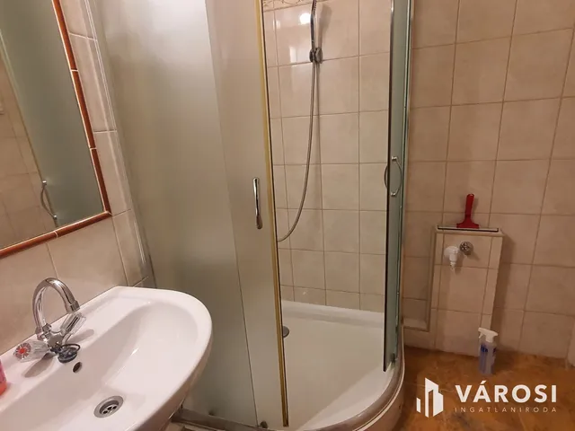 Eladó lakás Veszprém, Jutasi úti lakótelep 80 nm