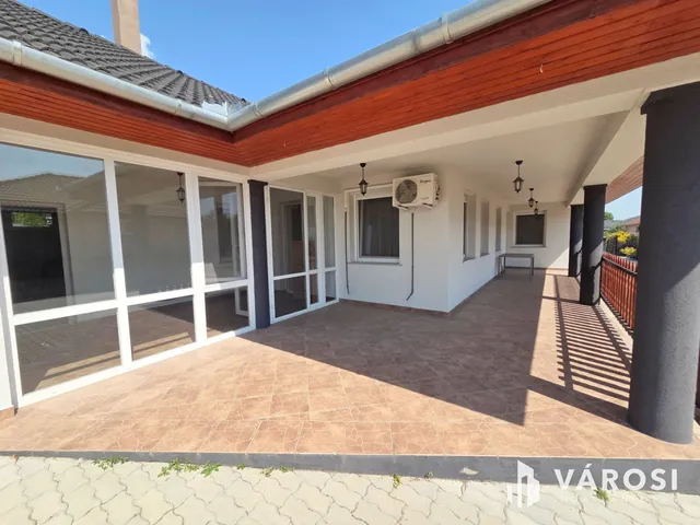 Eladó ház Tököl 154 nm