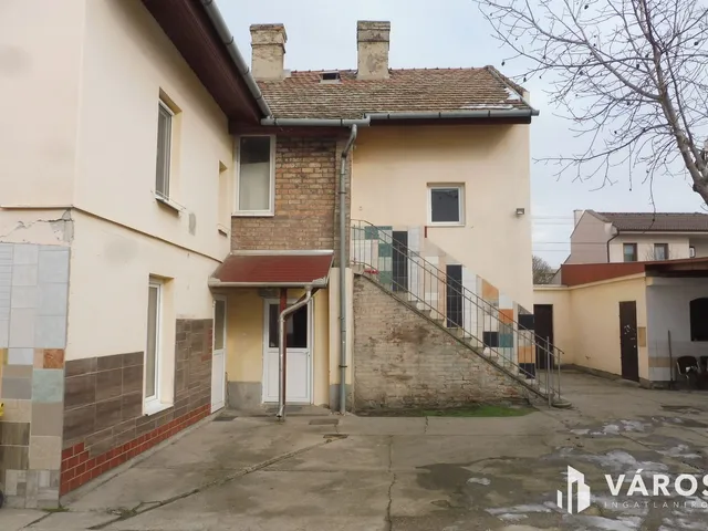 Eladó ház Szeged, Rókus 240 nm