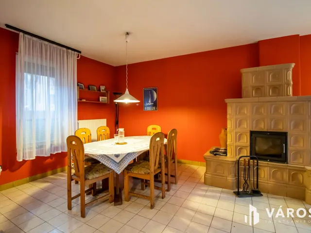 Eladó ház Székesfehérvár, Prohászka 155 nm