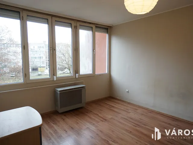 Eladó lakás Vác, Deákvár 58 nm