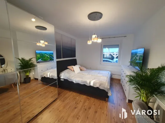 Eladó ház Siófok, Balatonszéplak 140 nm