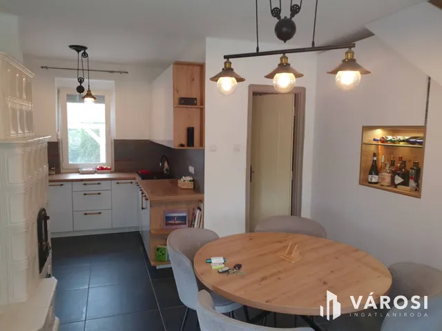 Eladó ház Siófok, Balatonszéplak 140 nm