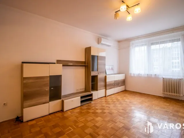 Eladó lakás Székesfehérvár, Ybl Miklós-lakótelep 65 nm