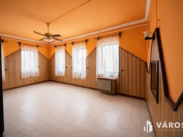 Eladó kereskedelmi és ipari ingatlan Tótkomlós 207 nm