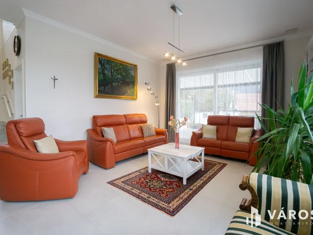 Eladó ház Budapest II. kerület, Máriaremete 180 nm