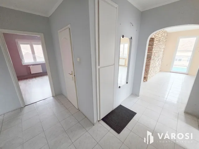 Eladó lakás Budapest XXI. kerület, Királyerdő 109 nm