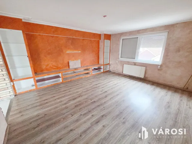 Eladó lakás Budapest XXI. kerület, Királyerdő 109 nm