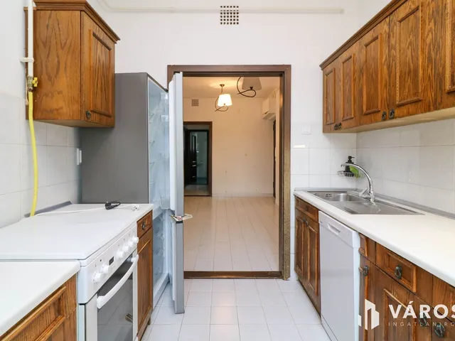 Kiadó lakás Budapest II. kerület, Csatárka 78 nm