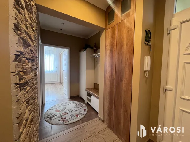 Kiadó lakás Győr, Nádorváros 73 nm