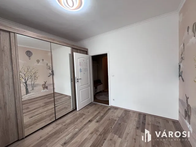 Kiadó lakás Győr, Nádorváros 73 nm