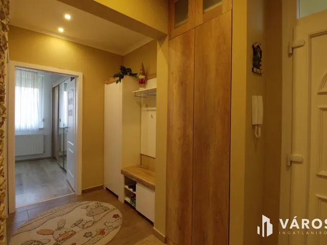 Kiadó lakás Győr, Nádorváros 73 nm