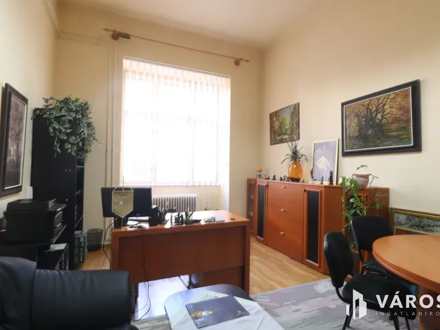 Kiadó kereskedelmi és ipari ingatlan Szeged 32 nm