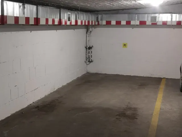 Eladó garázs Debrecen, Belváros 14 nm