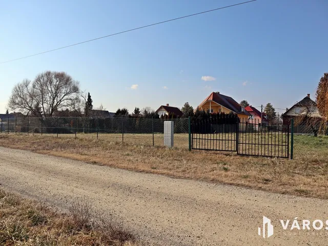 Eladó telek Balatonkeresztúr 626 nm