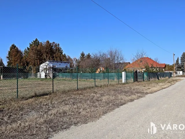 Eladó telek Balatonkeresztúr 626 nm