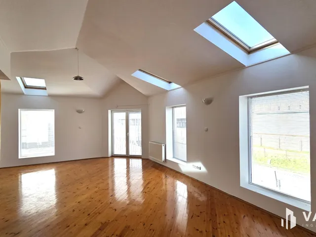 Eladó kereskedelmi és ipari ingatlan Debrecen 650 nm