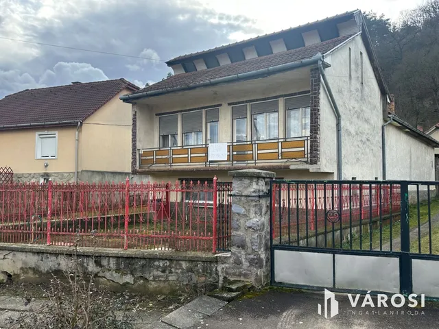 Eladó ház Istenmezeje 128 nm