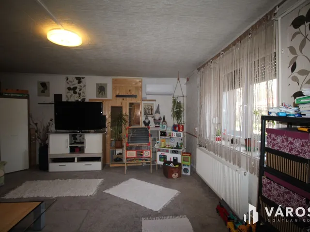 Eladó ház Tokorcs 140 nm