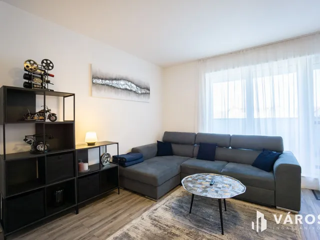 Eladó lakás Győr, Sziget 65 nm