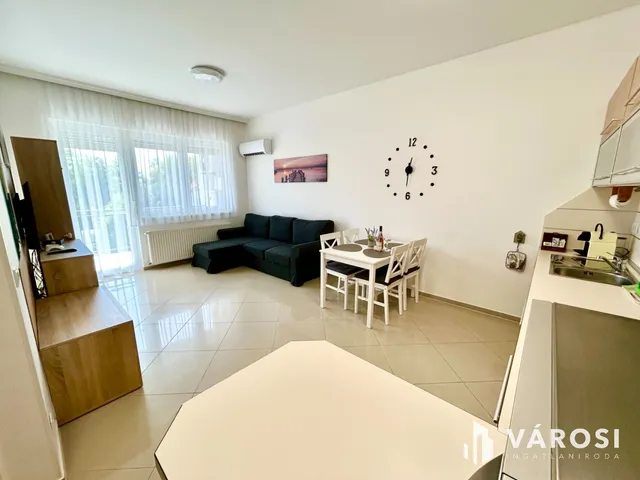 Eladó lakás Siófok, Aranypart 43 nm