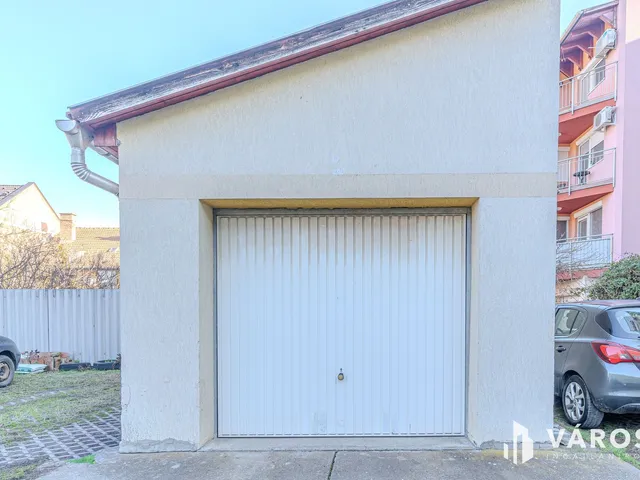 Eladó garázs Szeged, Rókus 18 nm