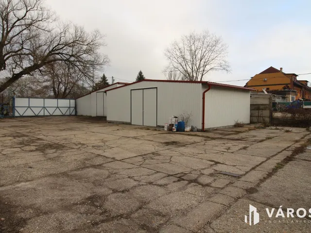 Kiadó kereskedelmi és ipari ingatlan Dorog 600 nm