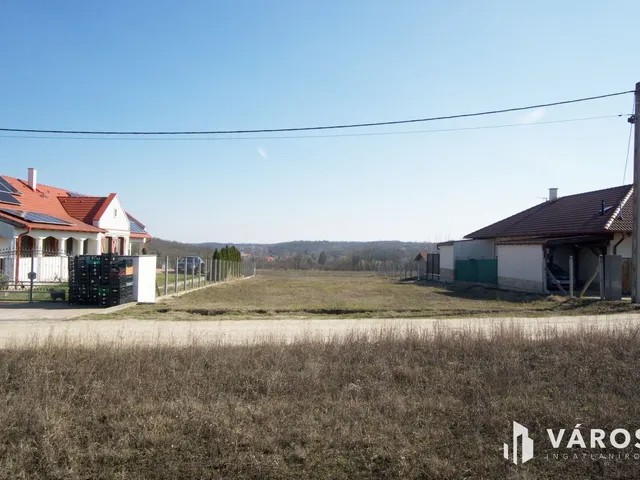 Eladó telek Bénye 901 nm