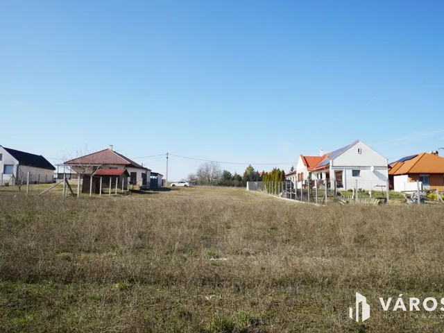 Eladó telek Bénye 901 nm