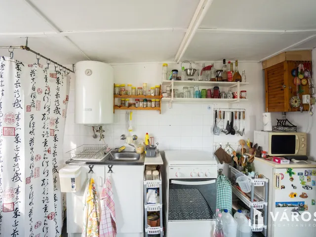 Eladó mezőgazdasági ingatlan Győr, Banai úti kertek 25 nm