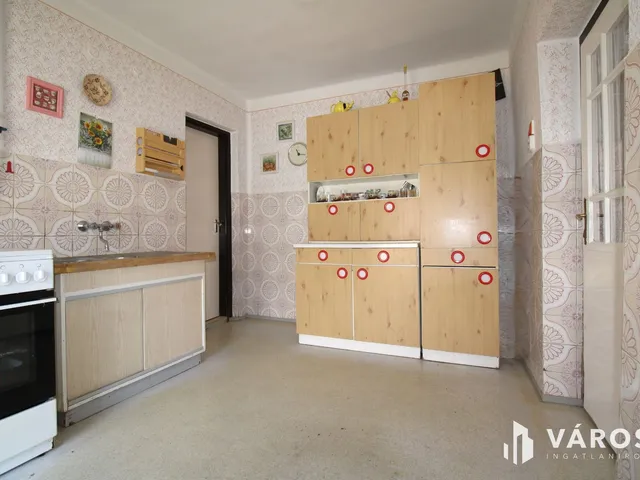 Eladó ház Enying 58 nm