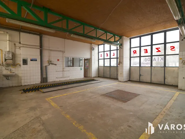 Eladó kereskedelmi és ipari ingatlan Hódmezővásárhely 170 nm