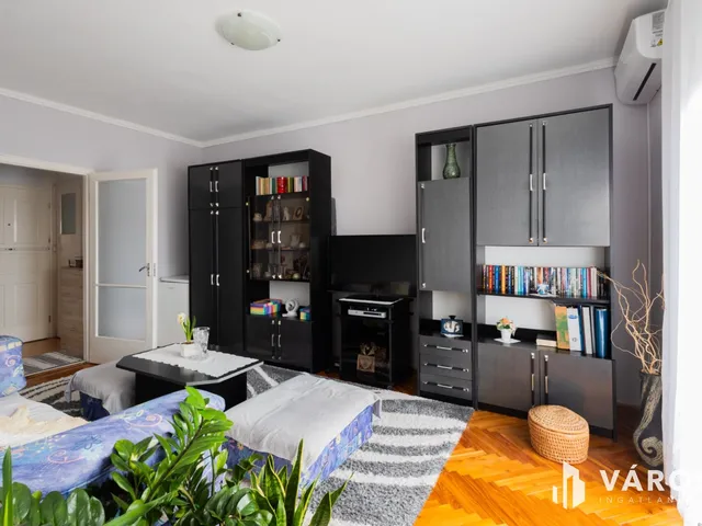 Eladó lakás Gyula, Törökzug 52 nm