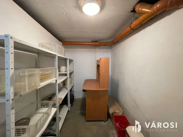 Eladó kereskedelmi és ipari ingatlan Budapest XIII. kerület, Angyalföld 6 nm