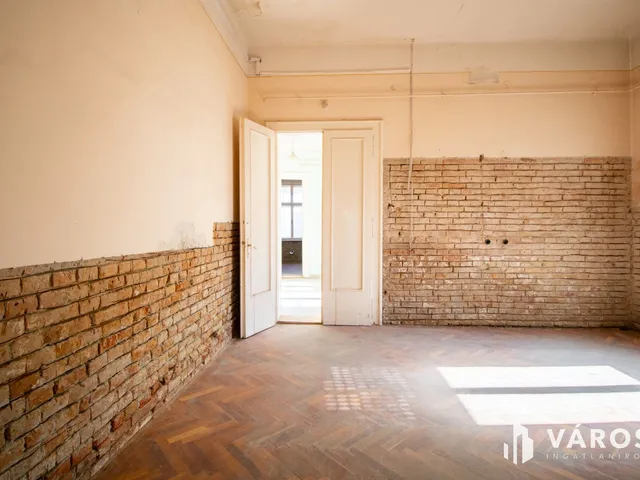 Eladó kereskedelmi és ipari ingatlan Orosháza 170 nm