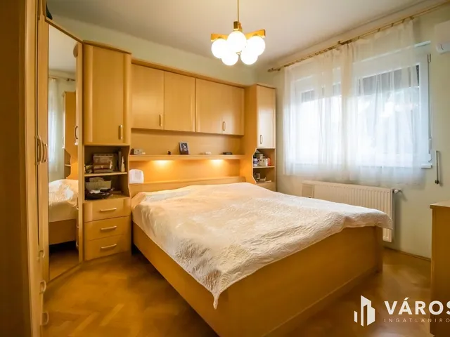 Eladó lakás Székesfehérvár, Íróutcák 82 nm