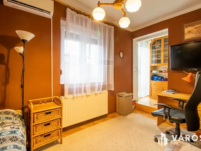 Eladó lakás Székesfehérvár, Íróutcák 82 nm