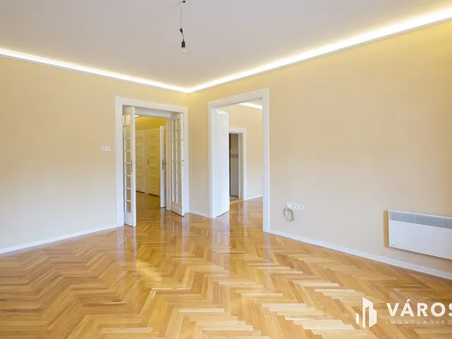 Eladó lakás Békéscsaba, Belváros 87 nm