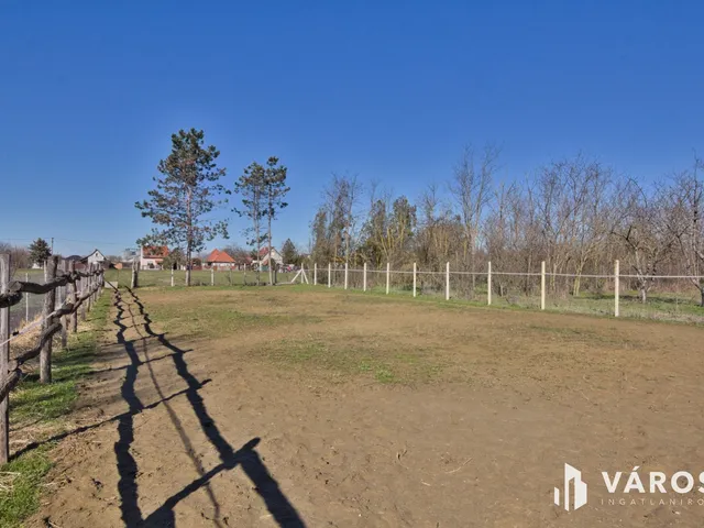 Eladó telek Békéscsaba, Kenderföldek 1450 nm