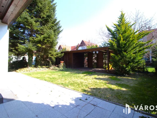 Eladó ház Budapest XVII. kerület, Madárdomb 204 nm