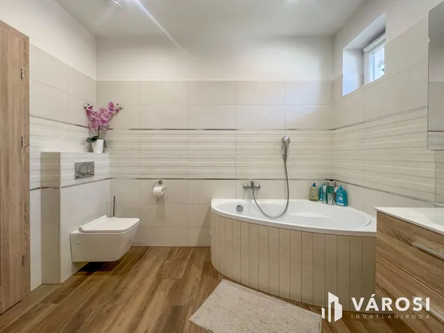 Eladó ház Békéscsaba, Keletikertek 127 nm