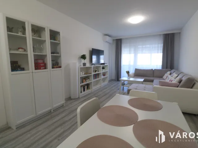 Eladó lakás Szeged, Felsőváros 69 nm