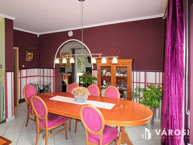 Eladó ház Budapest XXIII. kerület, Orbán hegy 181 nm