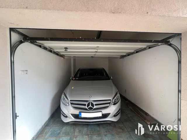 Eladó garázs Békéscsaba, Belváros 14 nm