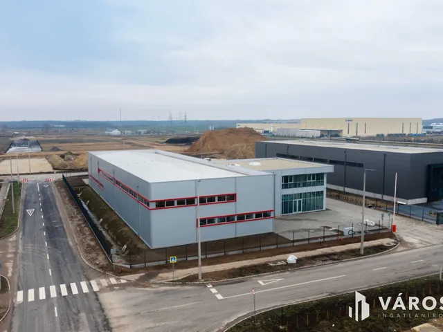 Kiadó kereskedelmi és ipari ingatlan Debrecen, Déli ipari park 1795 nm