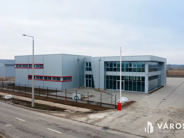 Kiadó kereskedelmi és ipari ingatlan Debrecen, Déli ipari park 1795 nm